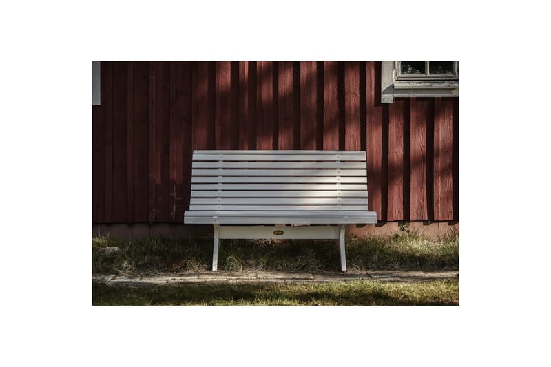 Hillerstorp Lund utesofa hvit - Hvit - Hagemøbler & utemiljø - Utesofa - Hagesofa & hagebenk