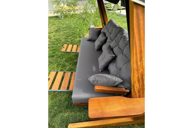 Tredobbelt hagestol Dasina Naturlig / antrasitt - Naturlig / antrasitt - Hagemøbler & utemiljø - Utesofa - Hengesofa