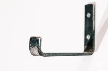 Pipe Hook Svart - Svart - Interiør - Baderomsinnredning - Toalettrullholdere