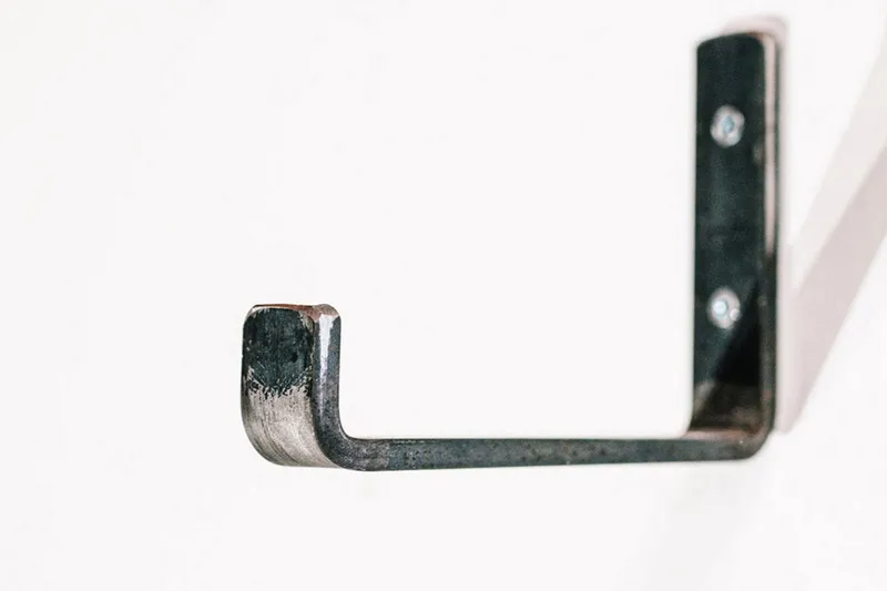 Pipe Hook Svart - Svart - Interiør - Baderomsinnredning - Toalettrullholdere