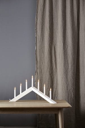 Arrow lysestake 69 cm - hvit - Interiør - Dekorasjon & innredningsdetaljer - Julepynt & juledekorasjon