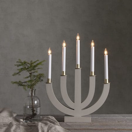 Eli lysestake 37 cm - beige med gullmalt dekorasjon - Interiør - Dekorasjon & innredningsdetaljer - Julepynt & juledekorasjon