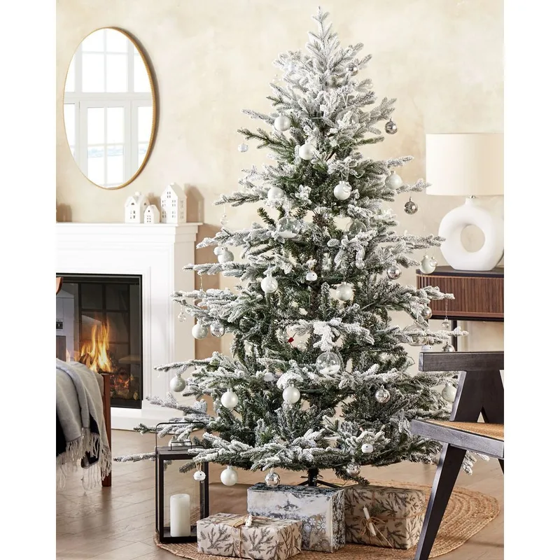 Brisco Snøfull Plastgran 180 cm - Hvit/Grønn - Interiør - Dekorasjon & innredningsdetaljer - Julepynt & juledekorasjon - Plastjuletre