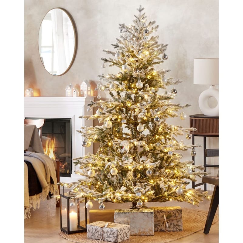 Kunstig Snødekket Juletre Brisco - 131x115x180 cm - Interiør - Dekorasjon & innredningsdetaljer - Julepynt & juledekorasjon - Plastjuletre