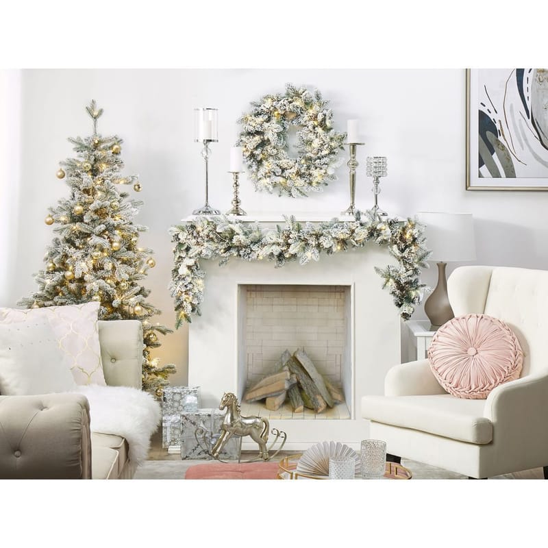 Snødekt julekrans Sundo - Interiør - Dekorasjon & innredningsdetaljer - Julepynt & juledekorasjon