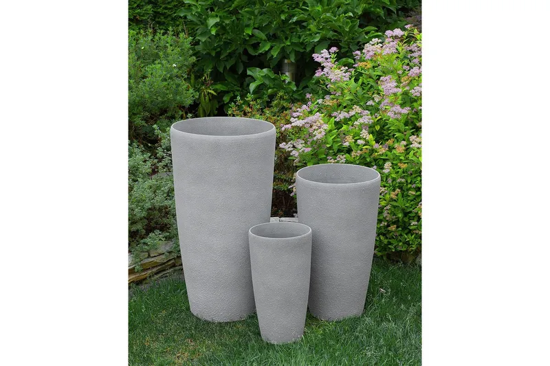 Trädgårdskruka Beliani Abdera set om 2 Grå, 23x23x42 cm Grey - Interiør - Dekorasjon & innredningsdetaljer - Krukker - Utepotter