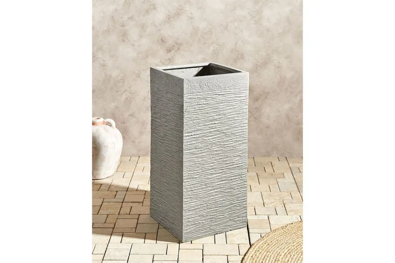 Trädgårdskruka Beliani Dion Grå, 33x33x70 cm Grey - Interiør - Dekorasjon & innredningsdetaljer - Krukker - Utepotter