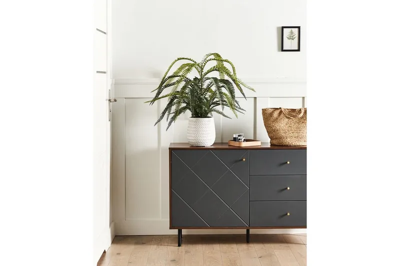 Konstgjord växt Beliani Fern Leaf Plant Green||Black - Interiør - Dekorasjon & innredningsdetaljer - Pyntegjenstander - Blomsterdekorasjon