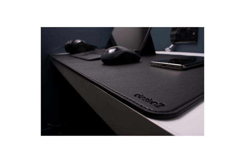 Skrivebordsmatte Desire2 Vegansk Lær 400x900mm Sølv - Sølv - Interiør - Dekorasjon & innredningsdetaljer - Skrivebordunderlag