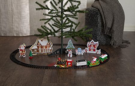 X-mas Train dekorativt sceneri 103 cm - Flerfarget - Interiør - Dekorasjon & innredningsdetaljer - Julepynt & juledekorasjon