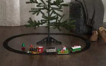X-mas Train dekorativt sceneri 103 cm - Flerfarget - Interiør - Dekorasjon & innredningsdetaljer - Julepynt & juledekorasjon