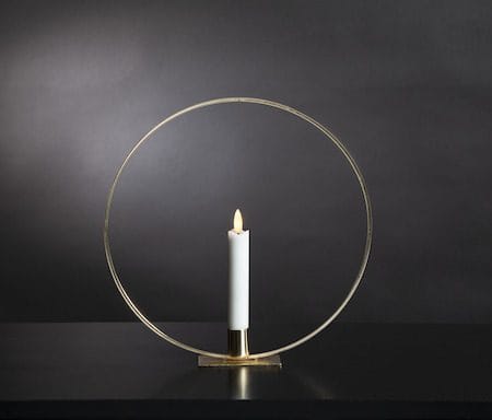Flamme Ring innendørsdekorasjon 28,5 cm - messing/hvit - Interiør - Lys & dufter - Lysestaker og lykter