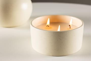 Douglas Duftlys - Beige - Interiør - Dekorasjon & innredningsdetaljer