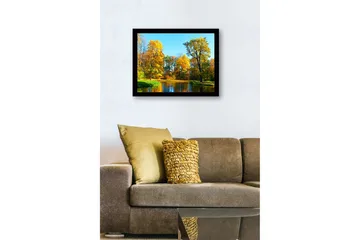 Innrammet lerret i tre - 41x56 cm - Fargerik høstskog ved en speilblank innsjø - Gyllenoransje / Grønn / Blå - Interiør - Maleri & posters - Lerretsbilder