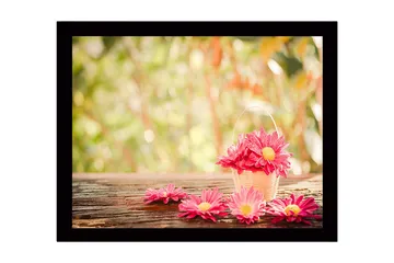 Innrammet lerret i tre - 41x56 cm - Fargerik kurv med blomster - Rosa / Gul / Grønn - Interiør - Maleri & posters - Lerretsbilder