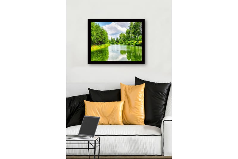 Innrammet lerret i tre - 41x56 cm - Speillignende vannflater omgitt av frodig grøntområde - Grønn / Blå / Hvit - Interiør - Maleri & posters - Lerretsbilder