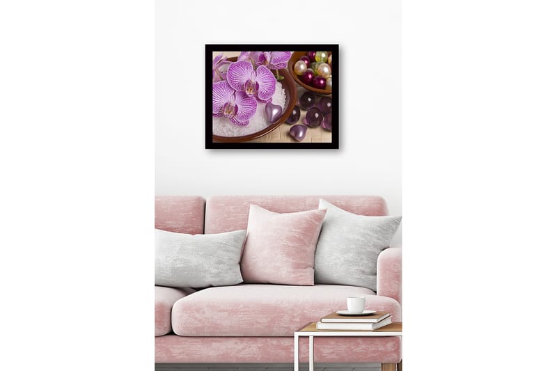 Innrammet lerret i tre - 41x56 cm - Vakker samling av orkideer og dekorasjoner i skåler - Lilla / Hvit / Grønn - Interiør - Maleri & posters - Lerretsbilder