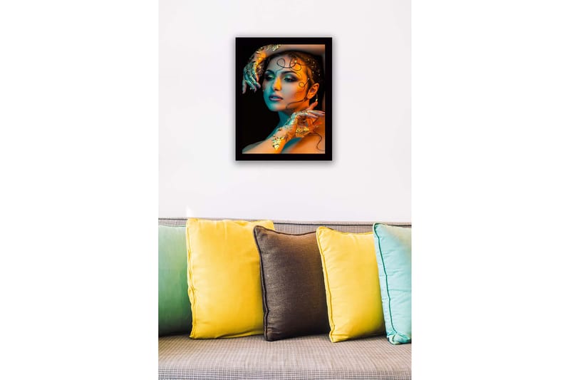 Innrammet lerret i tre - 41x56 cm - Portrett av en kvinne med gulldetaljer og fargerik belysning - Gull / Turkis / Oransje - Interiør - Maleri & posters - Lerretsbilder