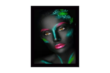 Innrammet lerretsbilde i tre - 41x56 cm - Ansikt med fargerik ansiktsmaling i kontrasterende nyanser - Svart / Grønn / Rosa - Interiør - Maleri & posters - Lerretsbilder