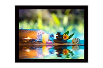 Innrammet lerretsbilde i tre - 41x56 cm - Avslappende stillhet med steiner, stearinlys og en blomst - Grønn / Blå / Beige - Interiør - Maleri & posters - Lerretsbilder