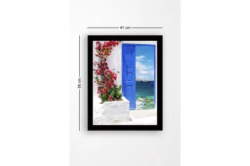 Innrammet lerretsbilde i tre - 41x56 cm - Blå dør med blomster i rødt foran havutsikt - Blå / Rød / Hvit - Interiør - Maleri & posters - Lerretsbilder