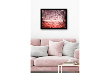Innrammet lerretsbilde i tre - 41x56 cm - Blomstrende kirsebærtrær i et drømmeaktig landskap - Rosa / Grønn / Hvit - Interiør - Maleri & posters - Lerretsbilder
