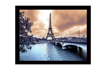 Innrammet lerretsbilde i tre - 41x56 cm - Eiffeltårnet omgitt av en dramatisk himmel og en speilblank elv - Blå / Oransje / Grå - Interiør - Maleri & posters - Lerretsbilder