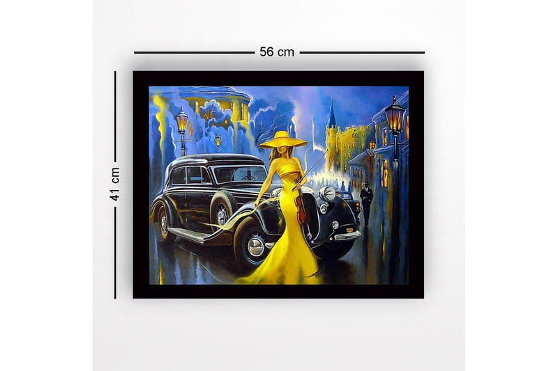 Innrammet lerretsbilde i tre - 41x56 cm - Elegant kvinne i gul kjole med fiolin foran en klassisk bil i urbane omgivelser - Gul / Svart / Blå - Interiør - Maleri & posters - Lerretsbilder
