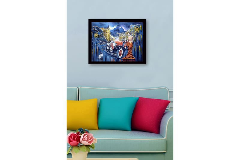 Innrammet lerretsbilde i tre - 41x56 cm - Elegant kvinne i rød kjole ved en klassisk bil i urbane omgivelser - Rød / Svart / Blå - Interiør - Maleri & posters - Lerretsbilder