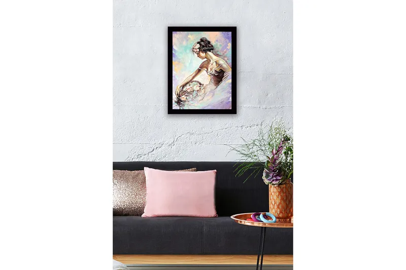 Innrammet lerretsbilde i tre - 41x56 cm - Elegant kvinne i romantisk positur med blomster - Lys rosa / Lys blå / Lavendel - Interiør - Maleri & posters - Lerretsbilder