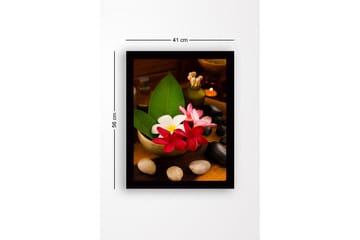 Innrammet lerretsbilde i tre - 41x56 cm - Fargerik blomsterbukett i en bolle - Rød / Hvit / Grønn - Interiør - Maleri & posters - Lerretsbilder