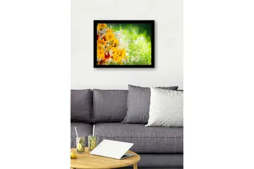 Innrammet lerretsbilde i tre - 41x56 cm - Fargerik blomsterbukett i gult og hvitt - Gul / Hvit - Interiør - Maleri & posters - Lerretsbilder