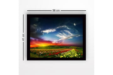 Innrammet lerretsbilde i tre - 41x56 cm - Fargerik blomstereng under en dramatisk solnedgang - Rød / Gul / Grønn - Interiør - Maleri & posters - Lerretsbilder