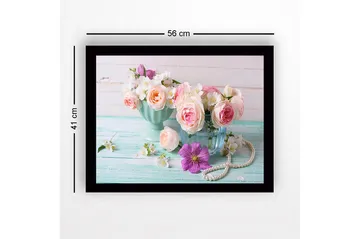 Innrammet lerretsbilde i tre - 41x56 cm - Fargerik bukett med roser og blomster i elegante vaser - Rosa / Hvit / Lilla - Interiør - Maleri & posters - Lerretsbilder