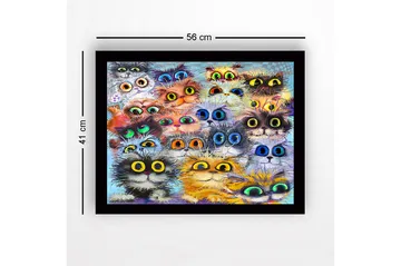 Innrammet lerretsbilde i tre - 41x56 cm - Fargerik samling av kattefjes med store øyne - Oransje / Svart / Blå - Interiør - Maleri & posters - Lerretsbilder