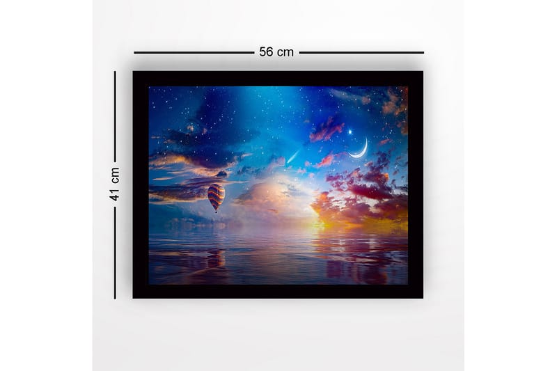 Innrammet lerretsbilde i tre - 41x56 cm - Fargerik varmluftsballong som svever over en speilblank innsjø ved solnedgang - Blå / Oransje / Lilla - Interiør - Maleri & posters - Lerretsbilder
