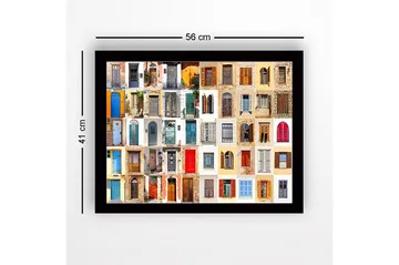 Innrammet lerretsbilde i tre - 41x56 cm - Fargerike dører og vinduer i en mosaikk av forskjellige stiler - Blå / Rød / Beige - Interiør - Maleri & posters - Lerretsbilder