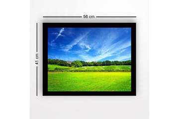 Innrammet lerretsbilde i tre - 41x56 cm - Frodig landskap med frodige enger og blå himmel - Grønn / Blå - Interiør - Maleri & posters - Lerretsbilder