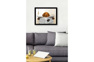 Innrammet lerretsbilde i tre - 41x56 cm - Hund som leser avisen DAILY DOG - Brun / Svart / Hvit - Interiør - Maleri & posters - Lerretsbilder