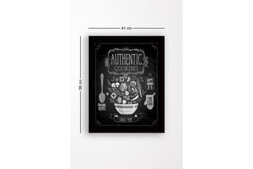 Innrammet lerretsbilde i tre - 41x56 cm - Kjøkkenskilt med en bolle fylt med grønnsaker og kjøkkenutstyr - Hvit / Svart - Interiør - Maleri & posters - Lerretsbilder