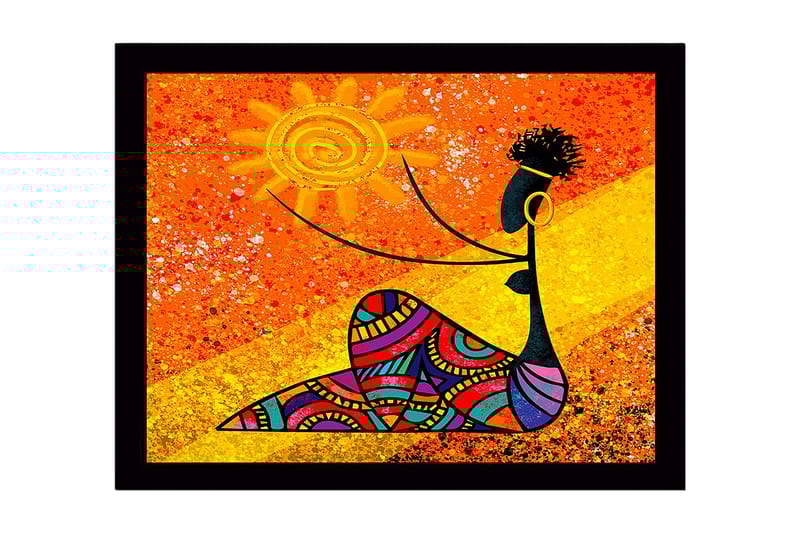 Innrammet lerretsbilde i tre - 41x56 cm - Kvinne som holder en sol med fargerike mønstre, Oransje / Svart / Gul