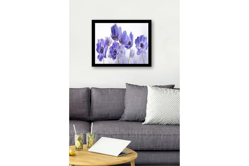 Innrammet lerretsbilde i tre - 41x56 cm - Lilla blomster i en harmonisk komposisjon - Lilla / Svart / Hvit - Interiør - Maleri & posters - Lerretsbilder