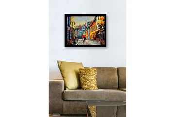 Innrammet lerretsbilde i tre - 41x56 cm - Livlig gate med mennesker og paraplyer i et urbant miljø - Gul / Rød / Blå - Interiør - Maleri & posters - Lerretsbilder