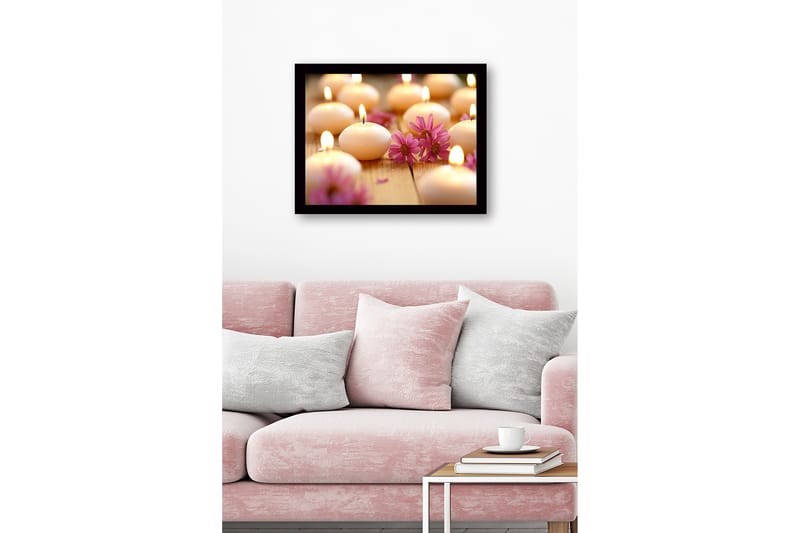Innrammet lerretsbilde i tre - 41x56 cm - Lysende duftlys omgitt av blomster - Lys rosa / Hvit / Beige - Interiør - Maleri & posters - Lerretsbilder