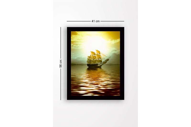 Innrammet lerretsbilde i tre - 41x56 cm - Seilbåt som glir over speilblanke vannflater i solnedgangens lys - Gull / Brun / Lys grønn - Interiør - Maleri & posters - Lerretsbilder