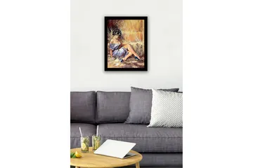 Innrammet lerretsbilde i tre - 41x56 cm - Sensuell kvinne i hvit kjole med blå sko - Hvit / Blå / Beige - Interiør - Maleri & posters - Lerretsbilder