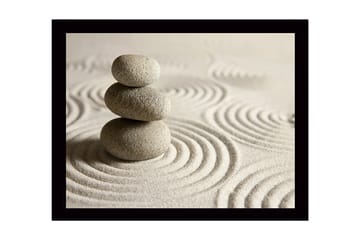 Innrammet lerretsbilde i tre - 41x56 cm - Steinrøys på sand med sirkulære mønstre - Grå / Beige - Interiør - Maleri & posters - Lerretsbilder