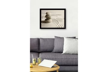 Innrammet lerretsbilde i tre - 41x56 cm - Steinrøys på sand med sirkulære mønstre - Grå / Beige - Interiør - Maleri & posters - Lerretsbilder