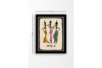 Innrammet lerretsbilde i tre - 41x56 cm - Tre stiliserte kvinner i fargerike kjoler med tradisjonelle mønstre - Svart / Oransje / Grønn - Interiør - Maleri & posters - Lerretsbilder