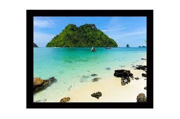 Innrammet lerretsbilde i tre - 41x56 cm - Tropisk strand med klart blått vann og frodige øyer - Turkis / Grønn / Beige - Interiør - Maleri & posters - Lerretsbilder